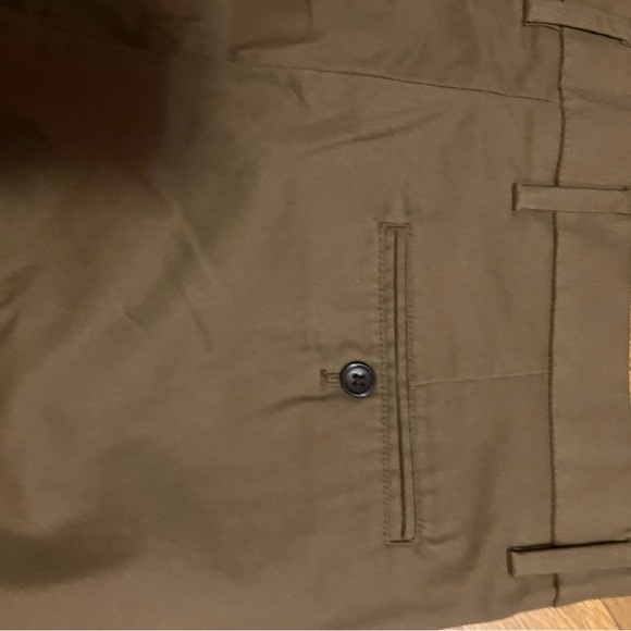 Old navy chino pants - Picture 5 of 5